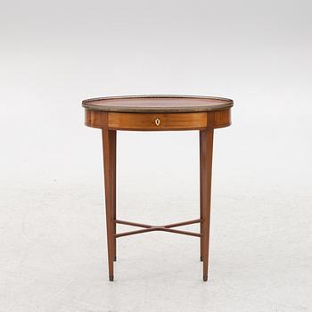 A mahogany side table, 19th century.