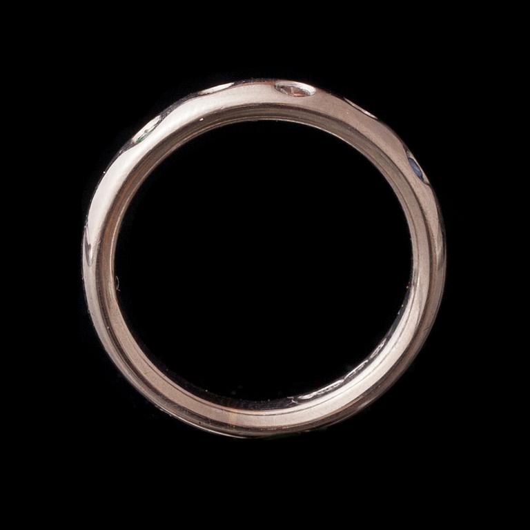RING, 14K vitguld, färgstenar. Vikt ca 4,8 g.