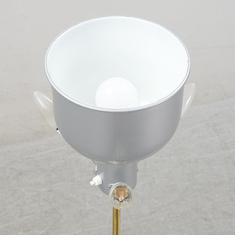 Josef Frank, golvlampa modell 2148, Firma Svenskt Tenn.