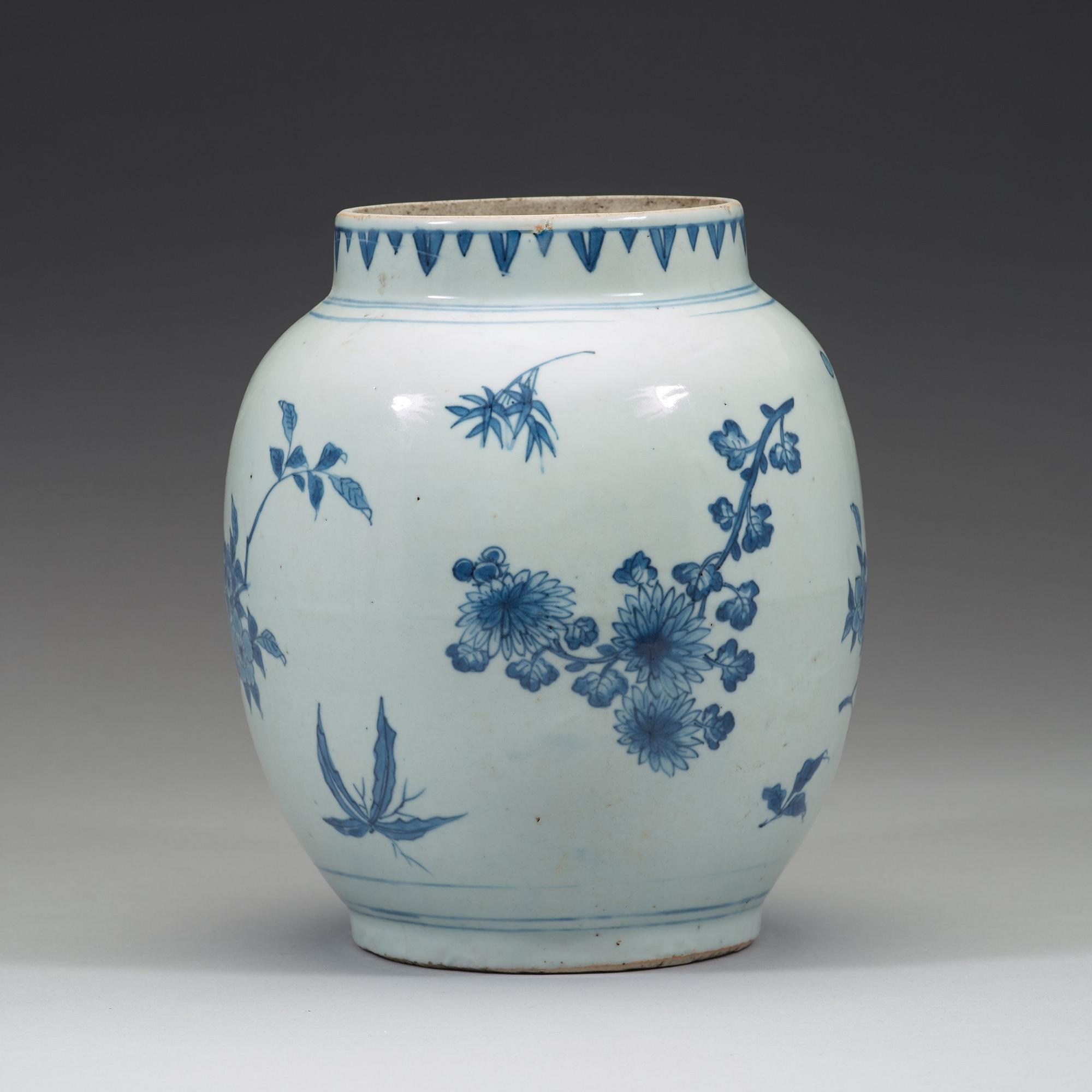 URNA, porslin. Transition, 1600-tal.