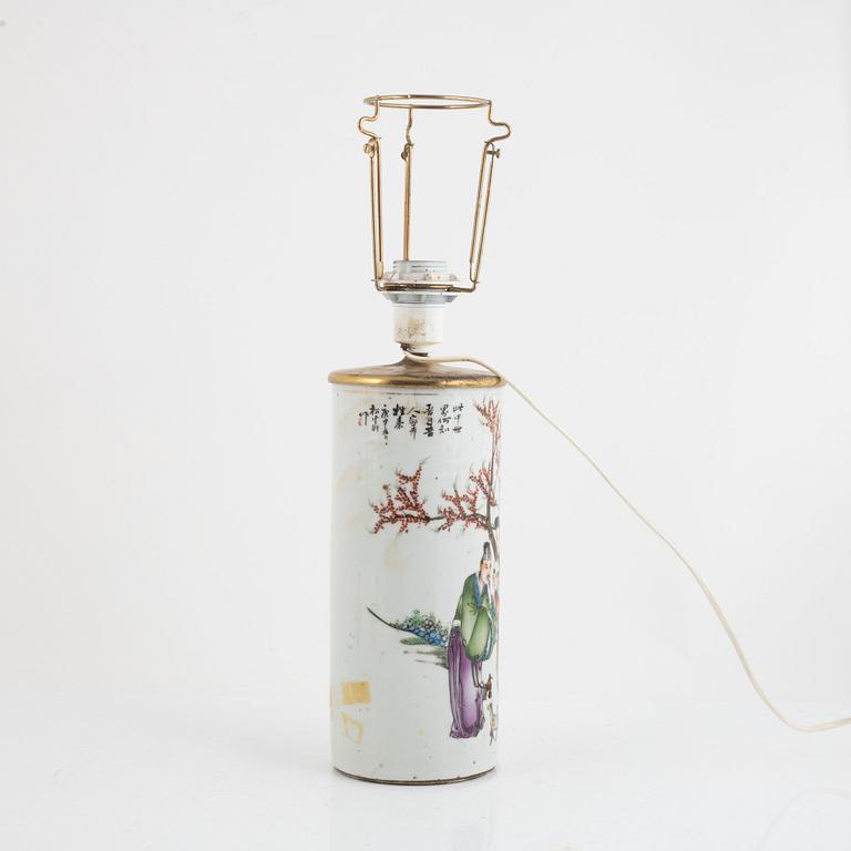 Bordslampa/vas, porslin, Kina, 1900-tal.