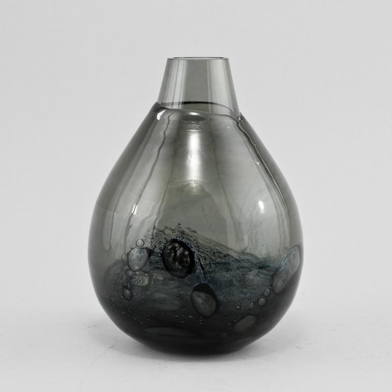 VAS, glas, Eva Englund, 1900-talets fjärde kvartal.