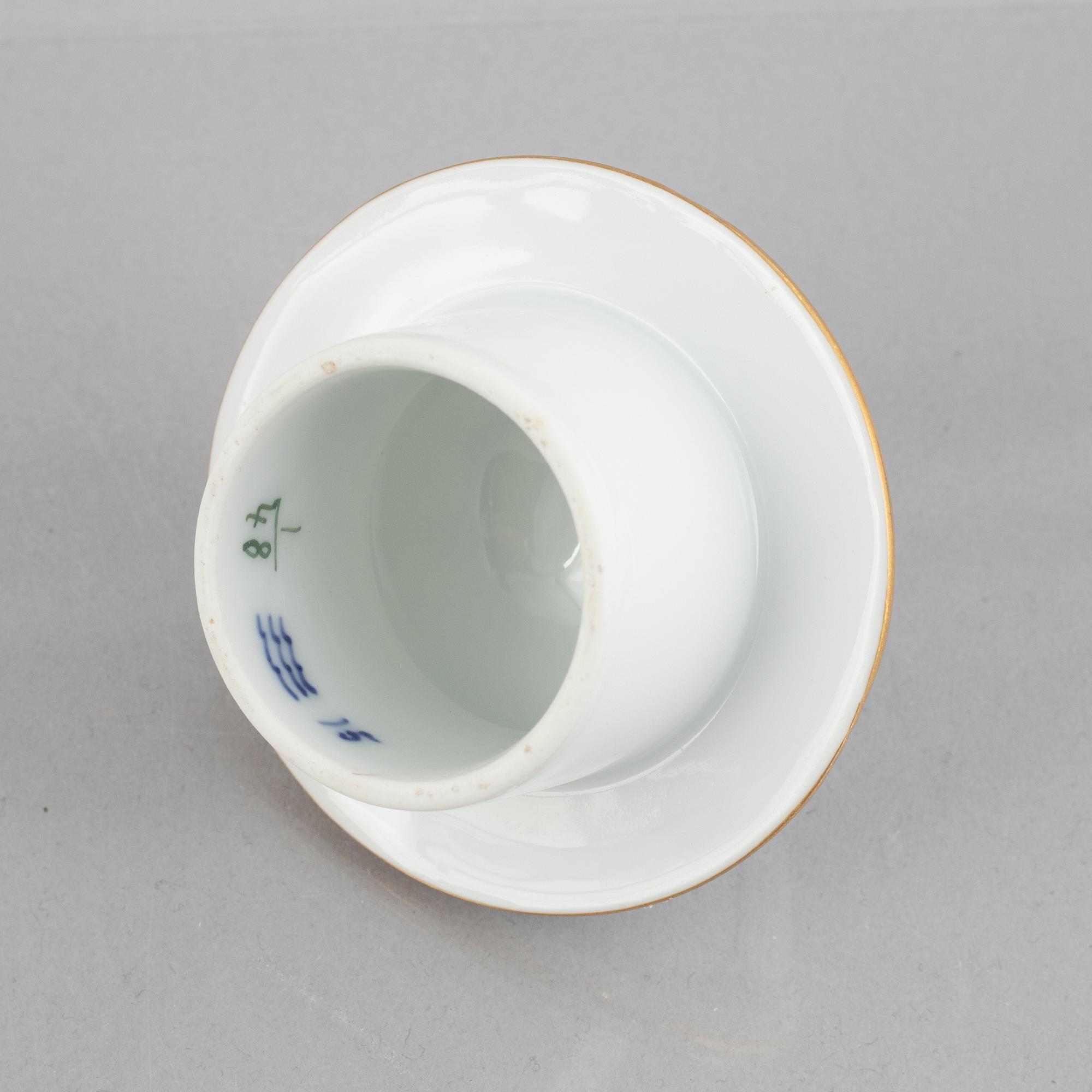 Kaffekanna med lock, porslin, Royal Copenhagen, "Musselmalet", modell 48, 1898-1923.