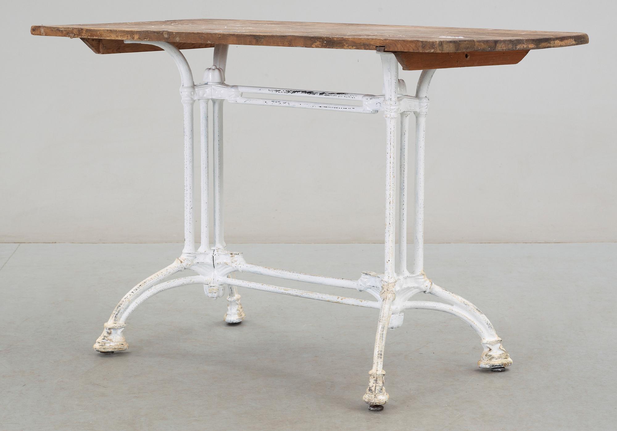 TRÄDGÅRDSBORD, gjutjärn, 1900-tal.