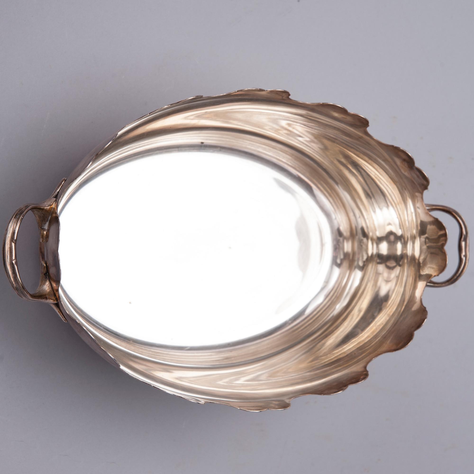 GLASSKÖLJARE,  försilvrad, 1900-talets första hälft.