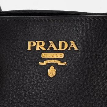 Prada, väska.