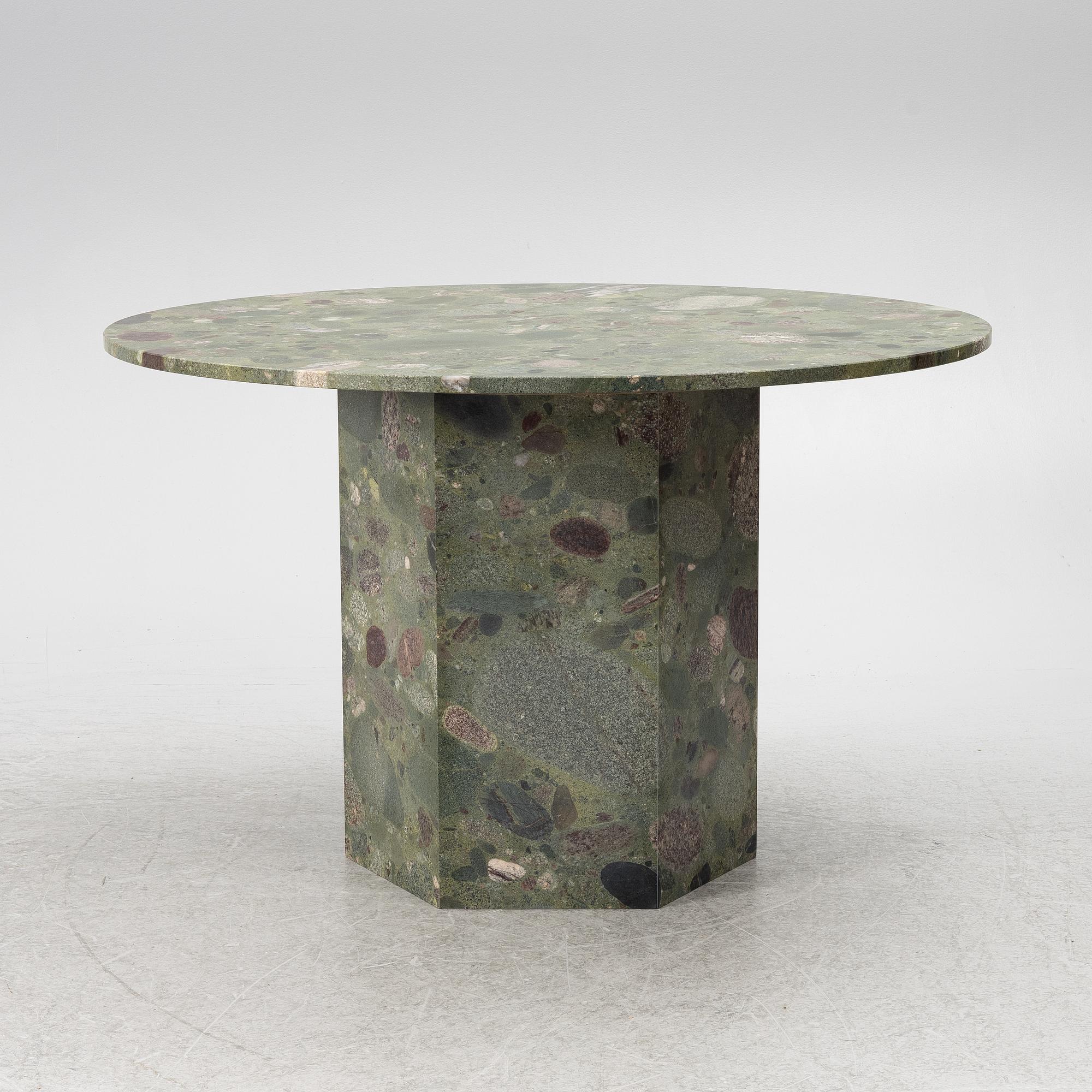 Matbord, "Blockgatan", Vikens Hantverkeri, samtida.