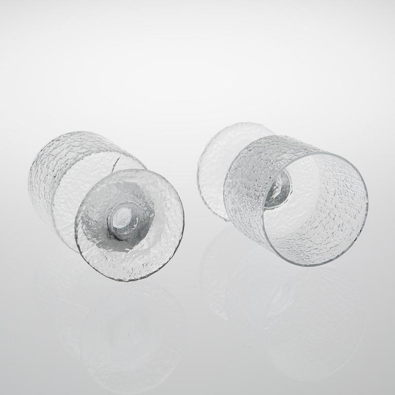 TIMO SARPANEVA, "Senaattori"-laseja, 27 kpl, TAPIO WIRKKALA, "Paadar"-laseja 9 kpl, Iittala.