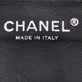 CHANEL, a quilted black leather shoulder bag, "Camera bag 2.55".