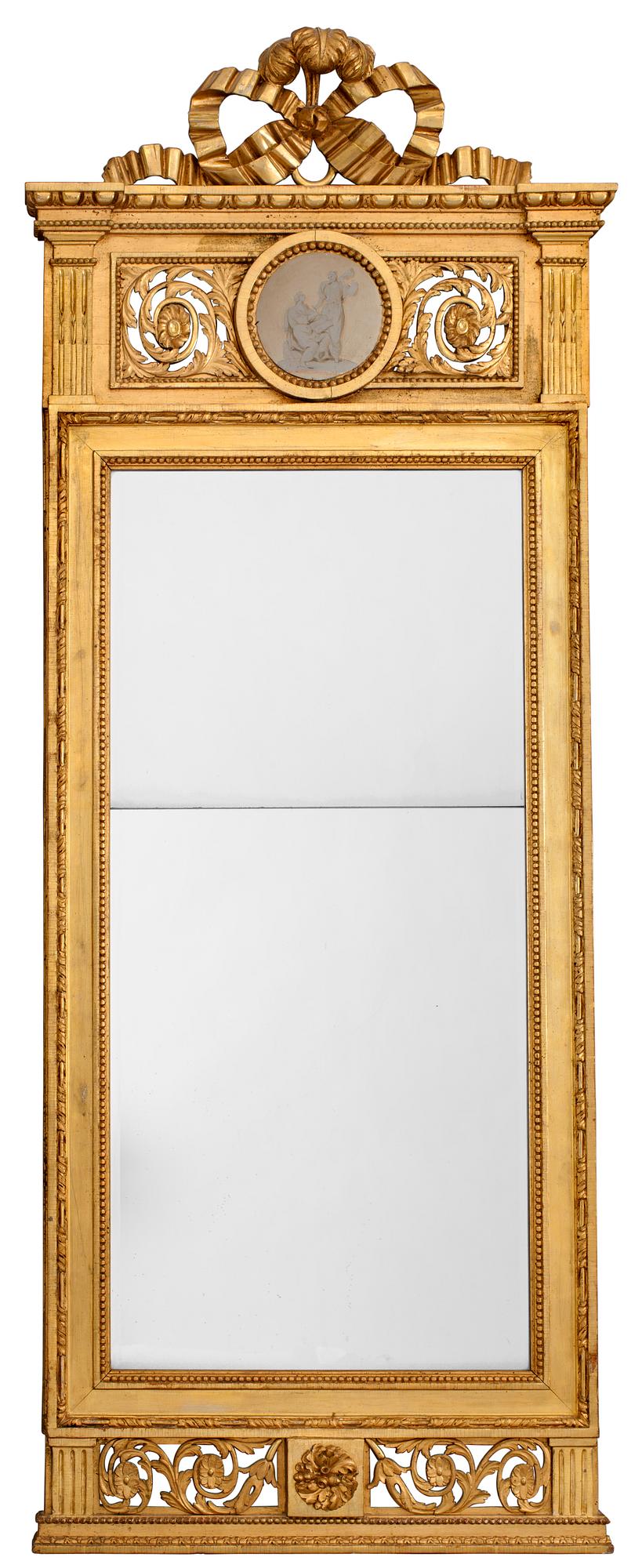 SPEGEL, av Lago Lundén (förgyllare och spegelfrabrikör i Stockholm från 1773, död 1819). Sengustaviansk.