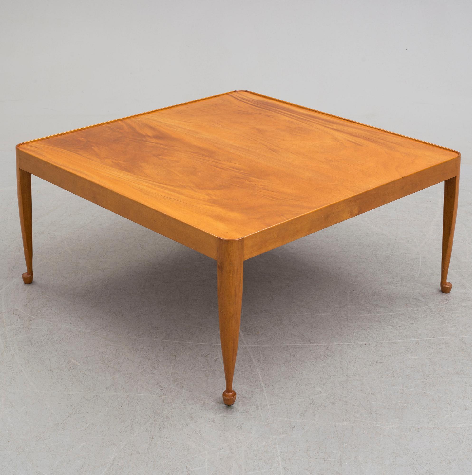 JOSEF FRANK, soffbord, "Diplomat", Firma Svenskt Tenn, 1900-talets andra hälft.