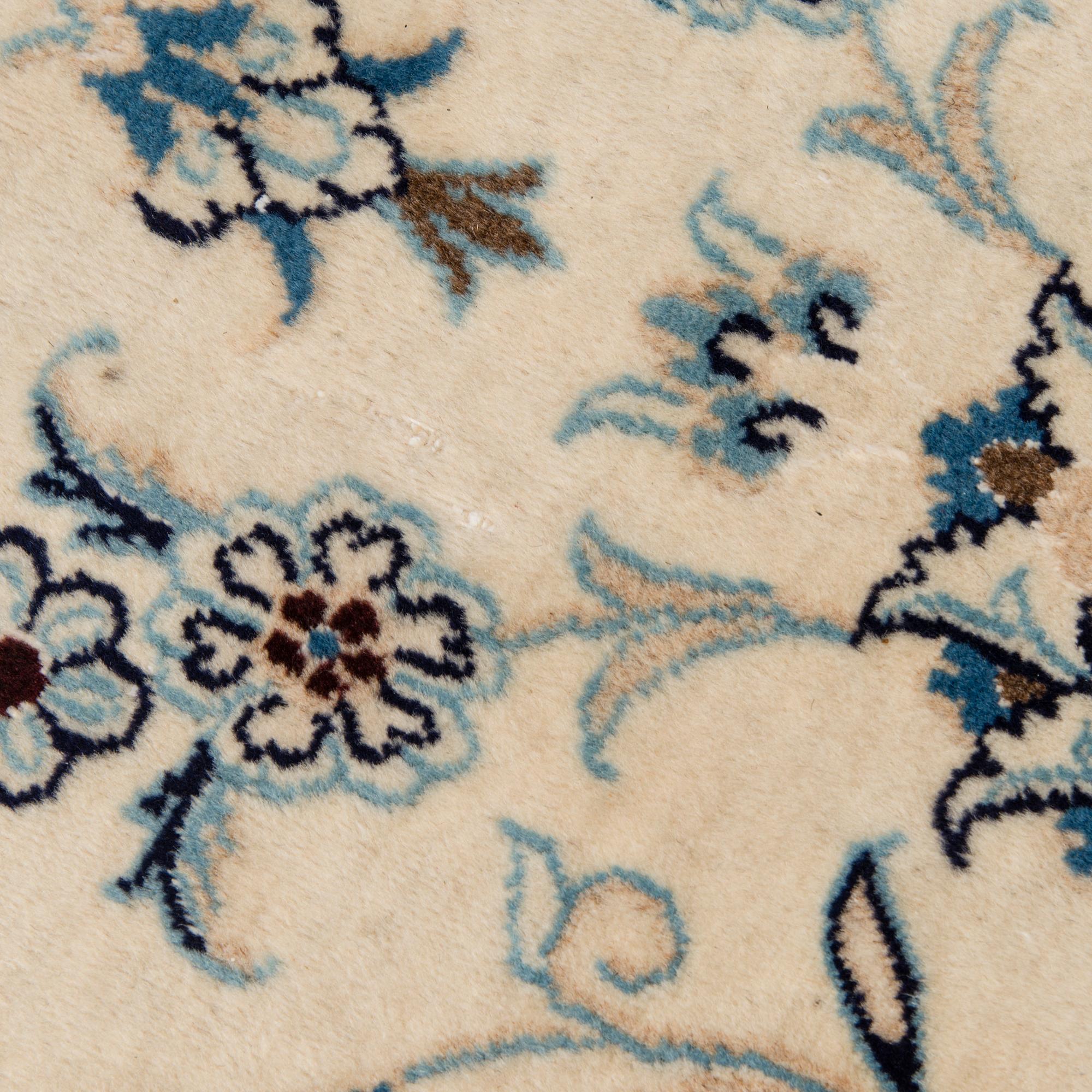 MATTA, Nain, part silk, diameter ca 250 cm.