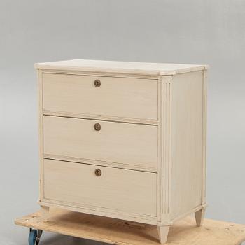 Chest of drawers, Gustavian style, around 1900.