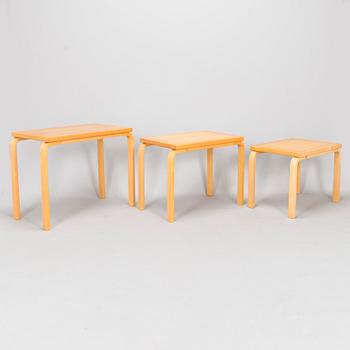 Alvar Aalto, a 3-piece nesting table model 88, Artek, 1970.