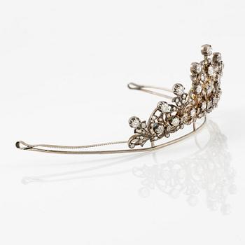 A tiara/brooch combination, silver with old-cut and rose-cut diamonds.