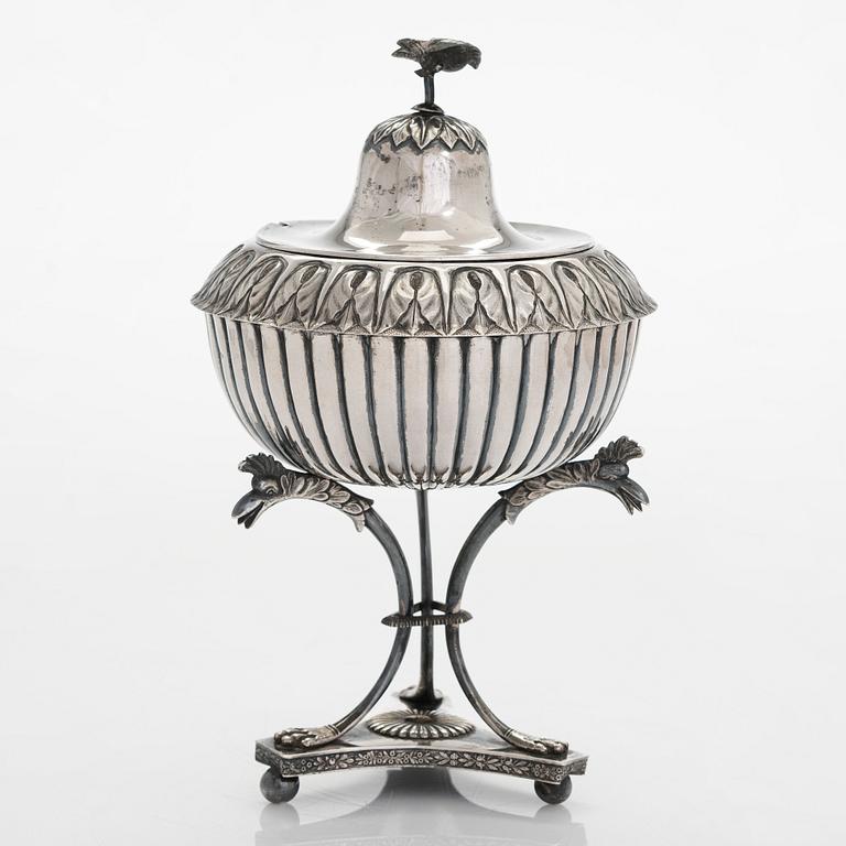 A lidded silver sugar bowl, maker's mark of Gustaf Grönholm, Helsinki 1825.