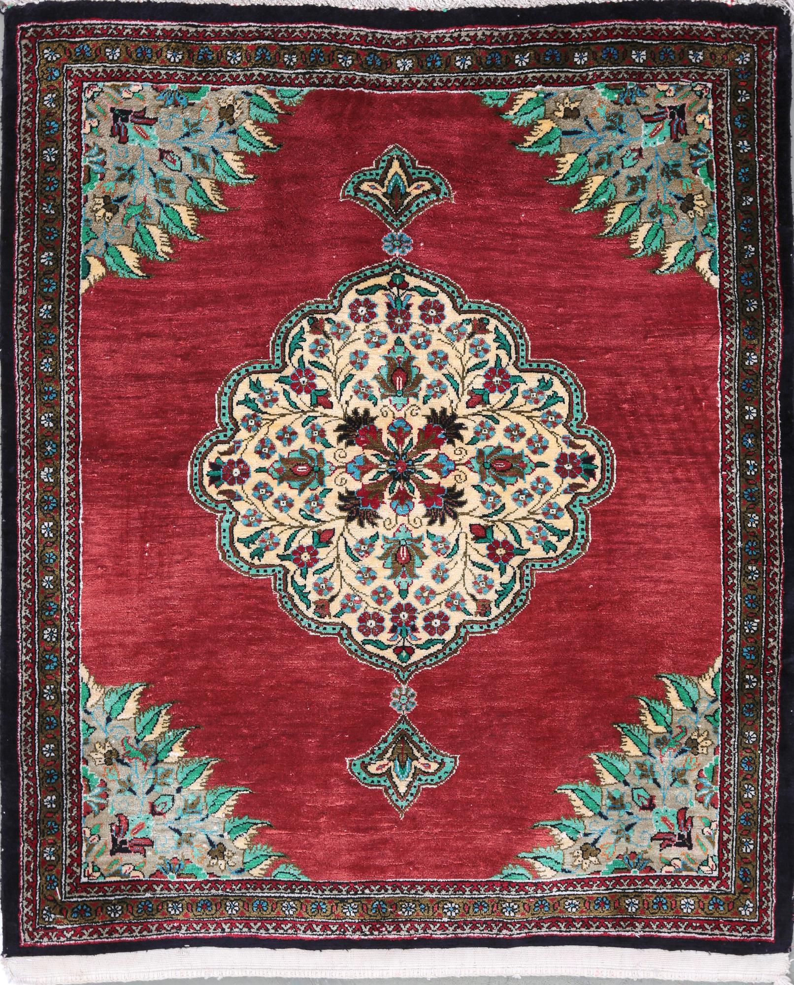 MATTA, old silke Ghom. 71x60 cm.