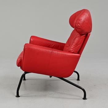 FÅTÖLJ med FOTPALL, 1900-talets fjärde kvartal.