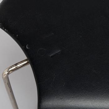 Rolf Erik Nyman, four 1950s model 47 stools for Sope Kaluste Oy.