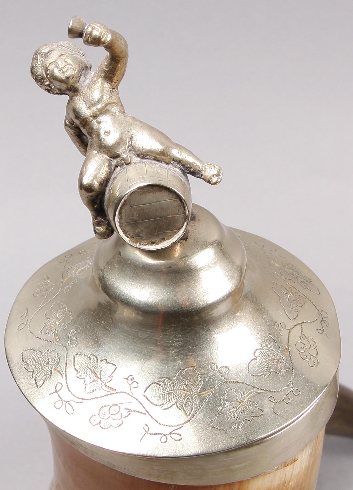 POKALER, ett par, horn och nysilver, Stockholm, 1900-talets början.