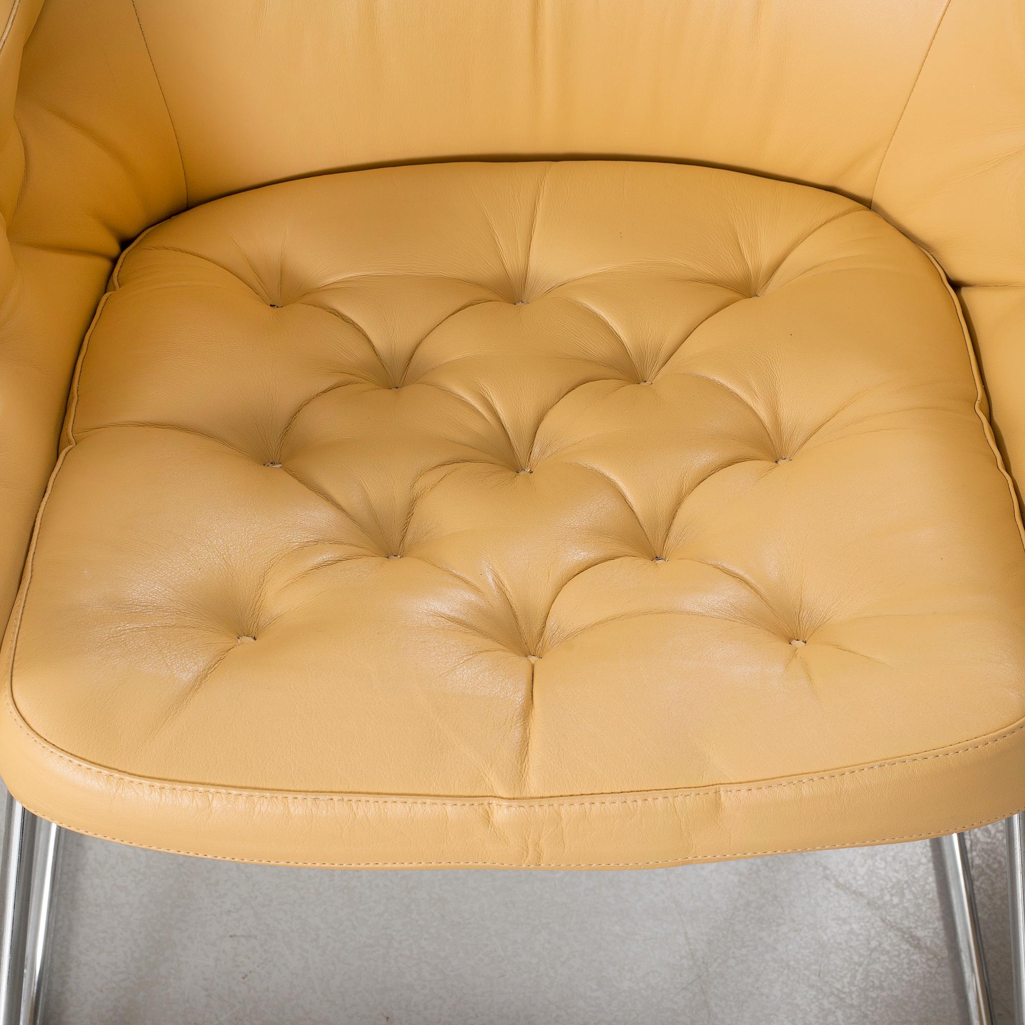 BRUNO MATHSSON, 4 karmstolar, "Mirja", Dux, 1900-talets andra hälft.