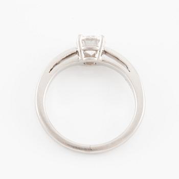 Ring, platinum with brilliant-cut diamond, approx. 0.70 ct.