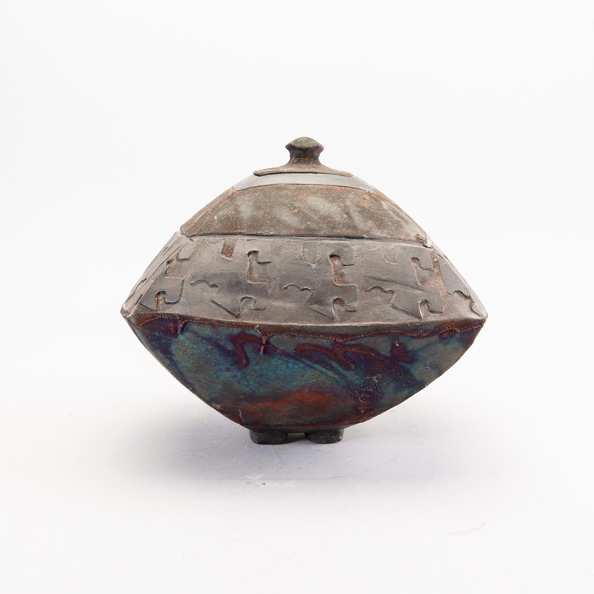 Steen Kepp, lockurna/skulptur signerad.