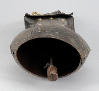 KOBJÄLLRA, läder samt metall, Schweiz, 1800-tal.