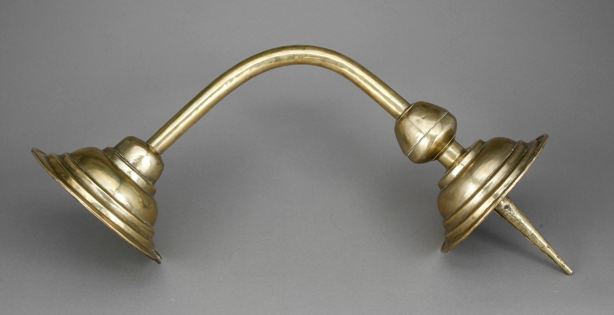LJUSARM, mässing. Barock 1700-tal.