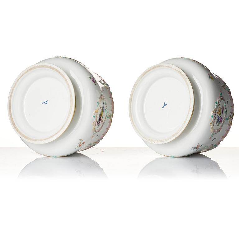 Ytterfoder, ett par, porslin. Meissen, 1890-tal.