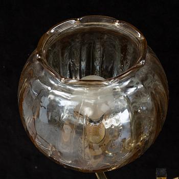 Taklampa, med glaskupor, 1900-talets andra hälft.