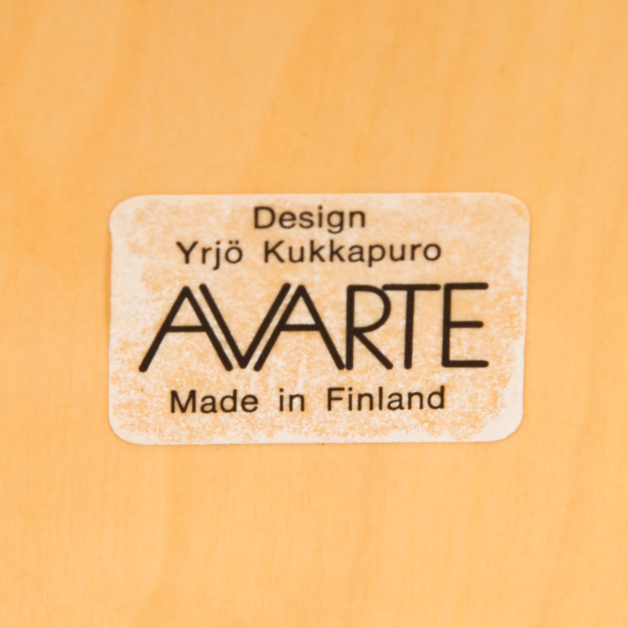 Yrjö Kukkapuro, stolar, ett par, Avarte, 1970/80-tal.