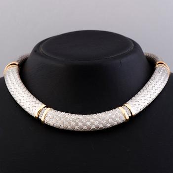 COLLIER, briljantslipade diamanter, 18K vitguld och guld. Italien.