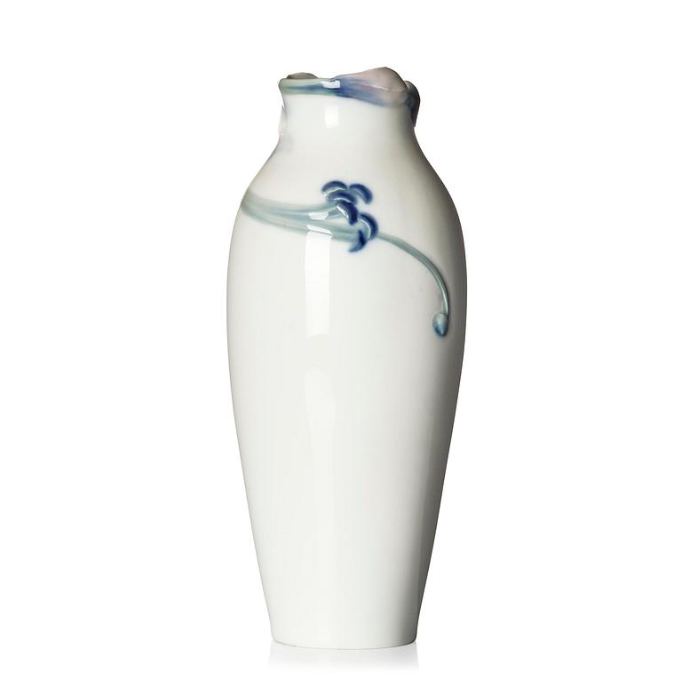 Algot Erikson, an Art Nouveau porcelain vase, Rörstrand, ca 1900.