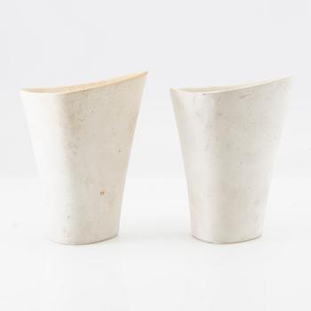 Gunnar Nylund, Vases a pair.