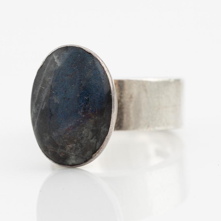 Sigurd Persson, ring, silver med labradorit.