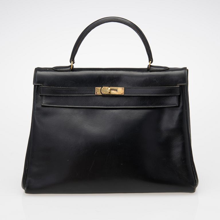 A Black 1970s Kelly 35 Bag.