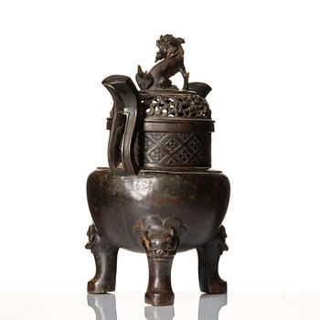 A large bronze censer, Ming dynasty (1368-1644).