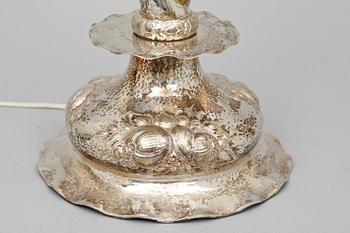 LAMPFOT, silver, C.G Hallberg, barockstil, Stockholm 1923.