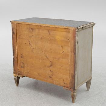Chest of drawers, 19th century.