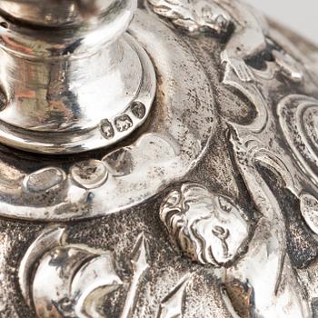 Dryckeskanna, silver, möjligen Hannover 1800-tal, importstämplad London 1878.