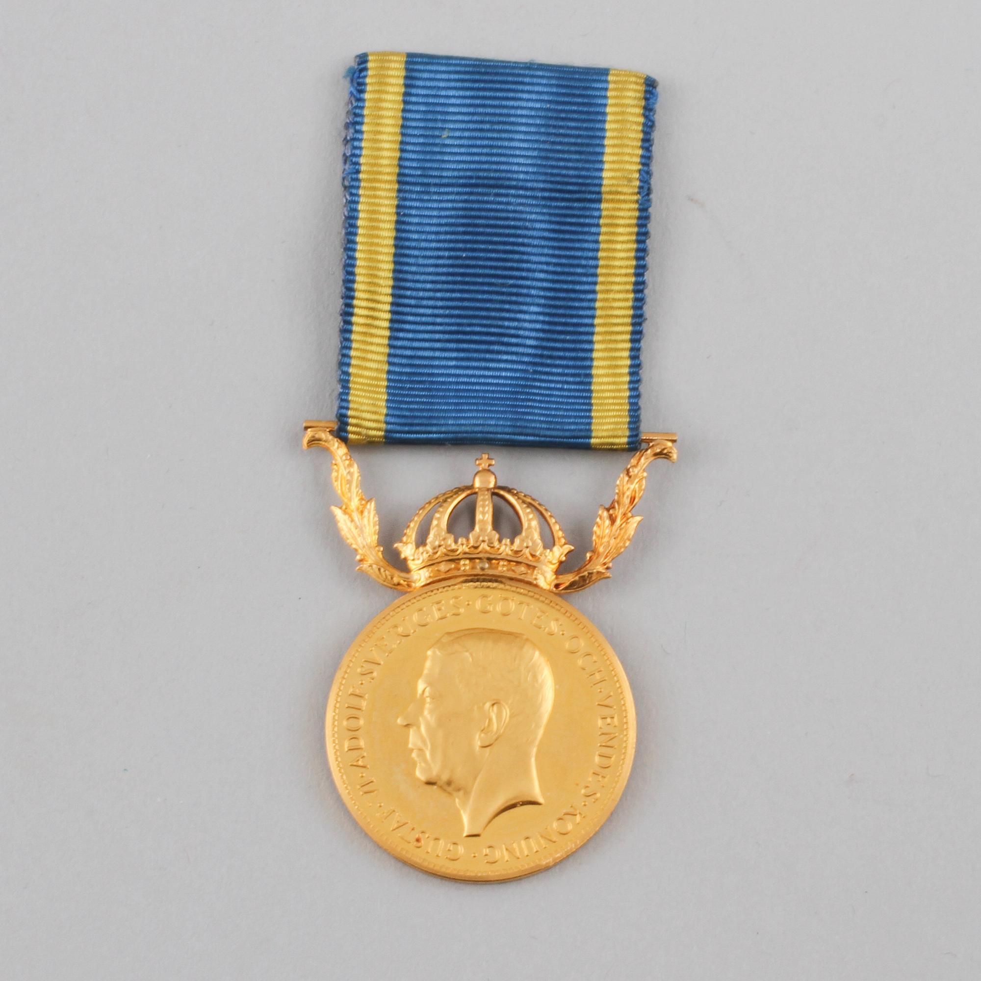 MEDALJ, guld, daterat 1964. Total vikt 16 g.
