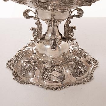 Decorative bowl, sterling silver, 20th century.