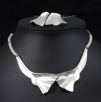HALSBAND samt ÖRHÄNGEN, ett par, sterlingsilver, Lapponia, Finland. 1988.