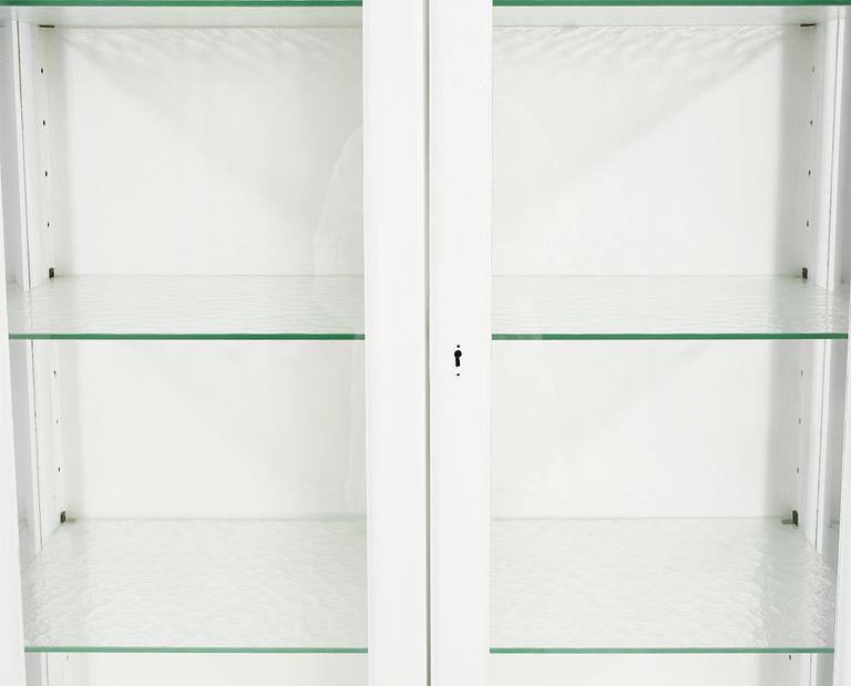 LÄKARSKÅP, 1900-talets mitt.