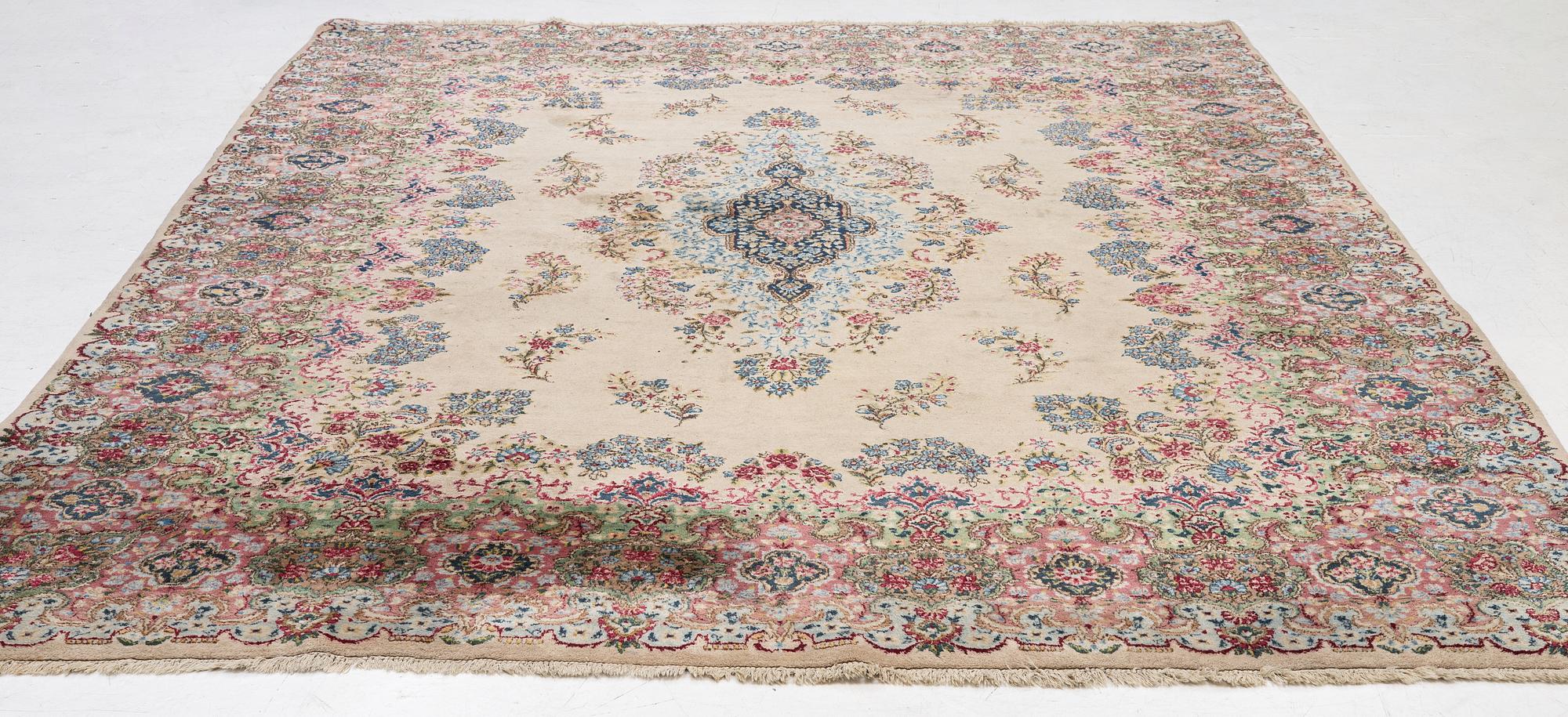 Carpet, Kriman, approx. 370 x 215 cm.