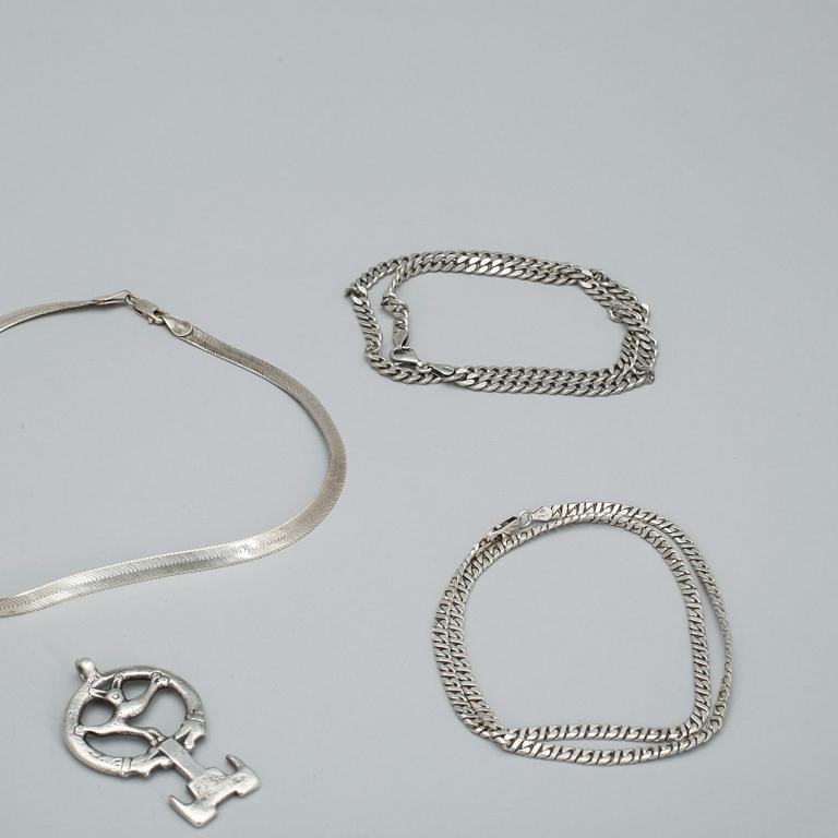 PARTI SMYCKEN, 16 stycken, silver, Sverige, 1900-talets andra hälft. Total vikt ca 245 gram.