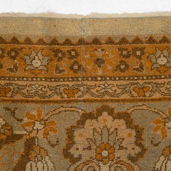 An Amritsar Carpet, North India, c 460 x 365 cm.