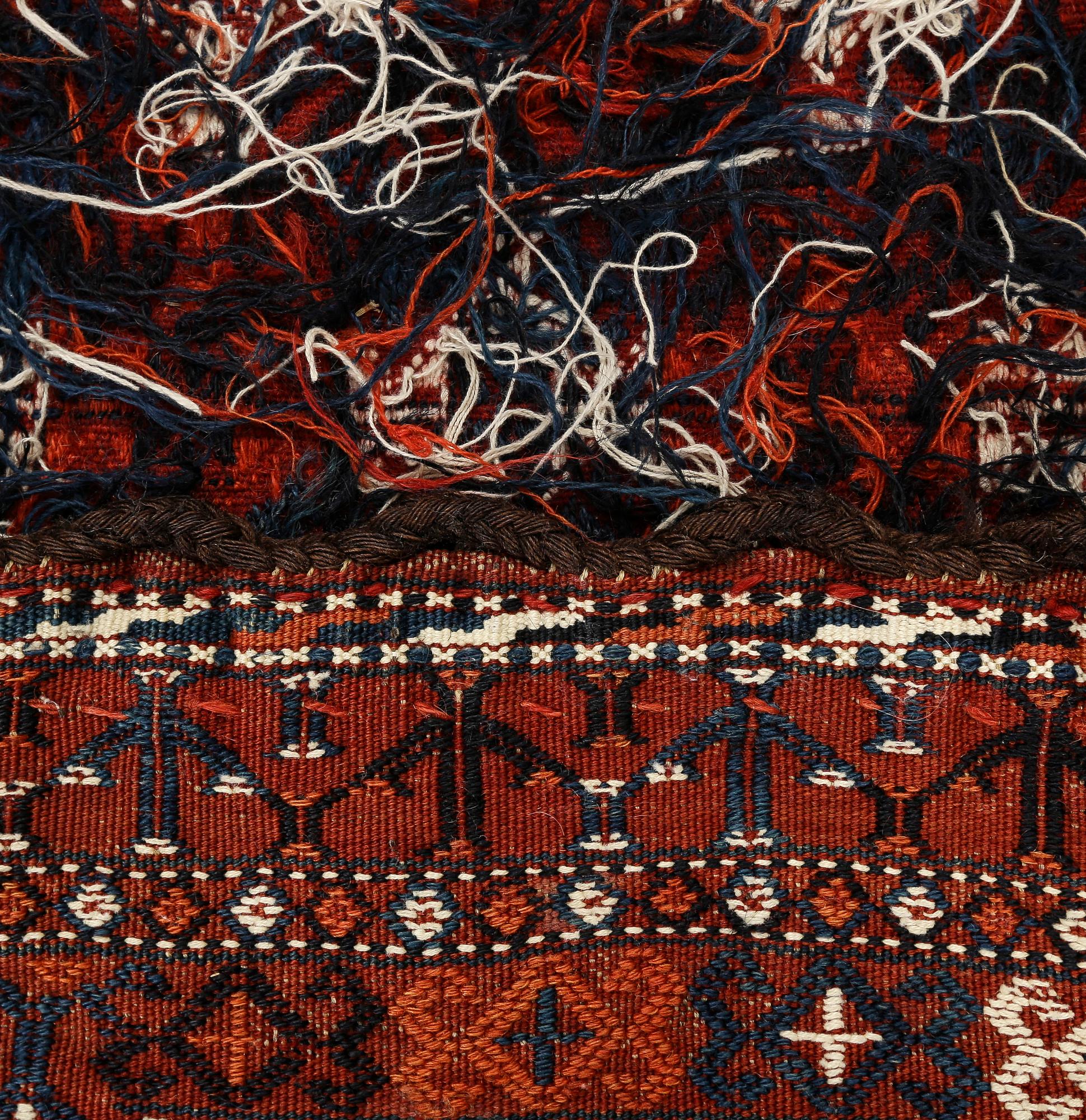 SADELVÄSKOR, 2 st, semiantika Turkmener, ca 75 x 118 resp 68 x 105 cm.