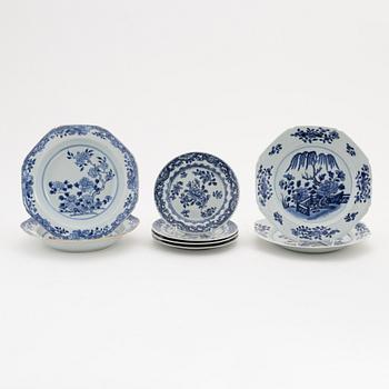 A group with a pair of soupdishes, a pair of plates and four small dishes, Qing dynasty, Qianlong (1736-95).